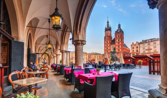 HOTEL DWÒR SIERAKÒW Dobczyce