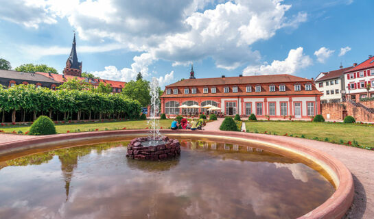 HOTEL RESTAURANT CAFÉ ZUM WEISSEN LAMM Oberzent