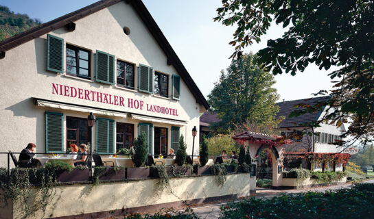 LANDHOTEL NIEDERTHÄLER HOF Schloßböckelheim