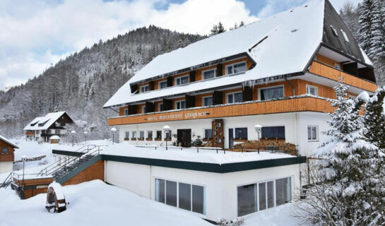 LAND-GUT-HOTEL GROßBACH Menzenschwand