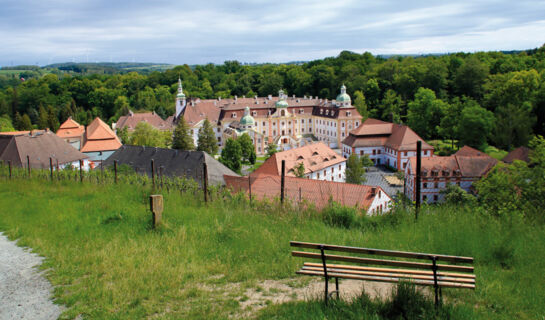 ROMANTIK HOTEL ZUM LINDENGARTEN Jonsdorf