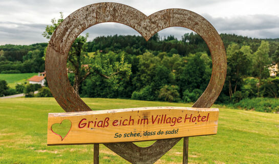 VILLAGE HOTEL Neukirchen (BA)