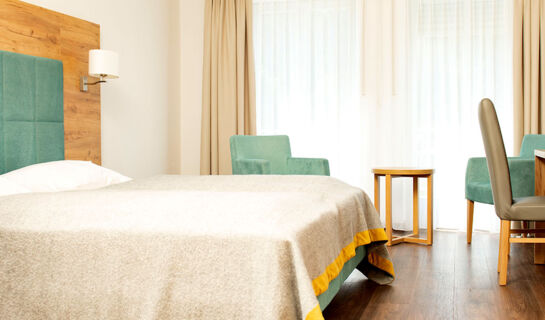 LANDGASTHOF ALTES KURHAUS Lisberg