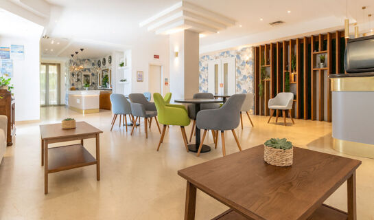 HOTEL AVILA IN Torre Pedrera (RN)