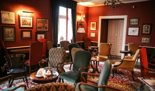 HOTEL DWÒR SIERAKÒW Dobczyce