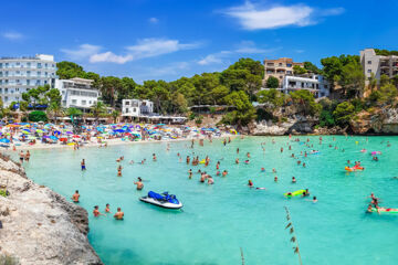 HOTEL PINOS PLAYA Cala Santanyi (Mallorca)