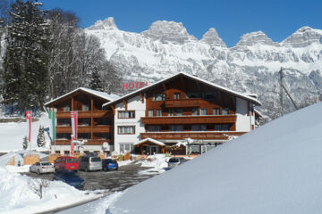 HOTEL U. RESTAURANT KNOBELBODEN Oberterzen