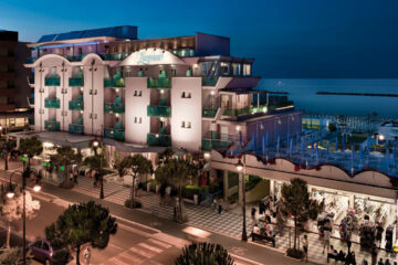 HOTEL LUNGOMARE Cesenatico