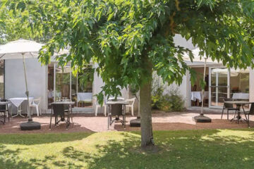 PLATANES HOTEL (B&B) Étauliers