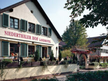 LANDHOTEL NIEDERTHÄLER HOF Schloßböckelheim