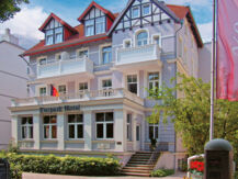 KURPARKHOTEL WARNEMÜNDE (B&B) Warnemünde